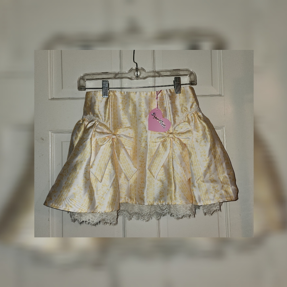 Dolls Kill Sugar Thrillz Scandal Sheet Mini Skirt - Yellow XS NWT - Picture 7 of 10